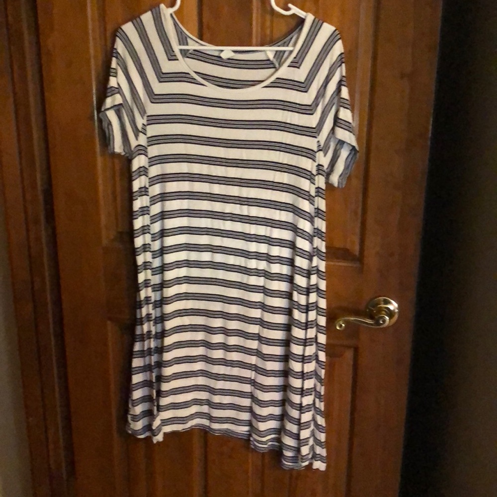 Old Navy blue and white striped dress